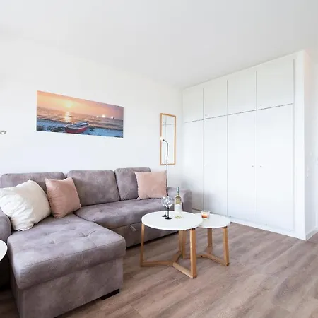 App 27 - Strandlage Daire Sierksdorf